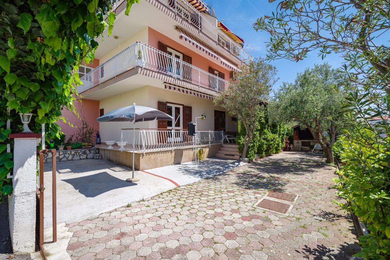 Apartment Maretic Brodarica Center *