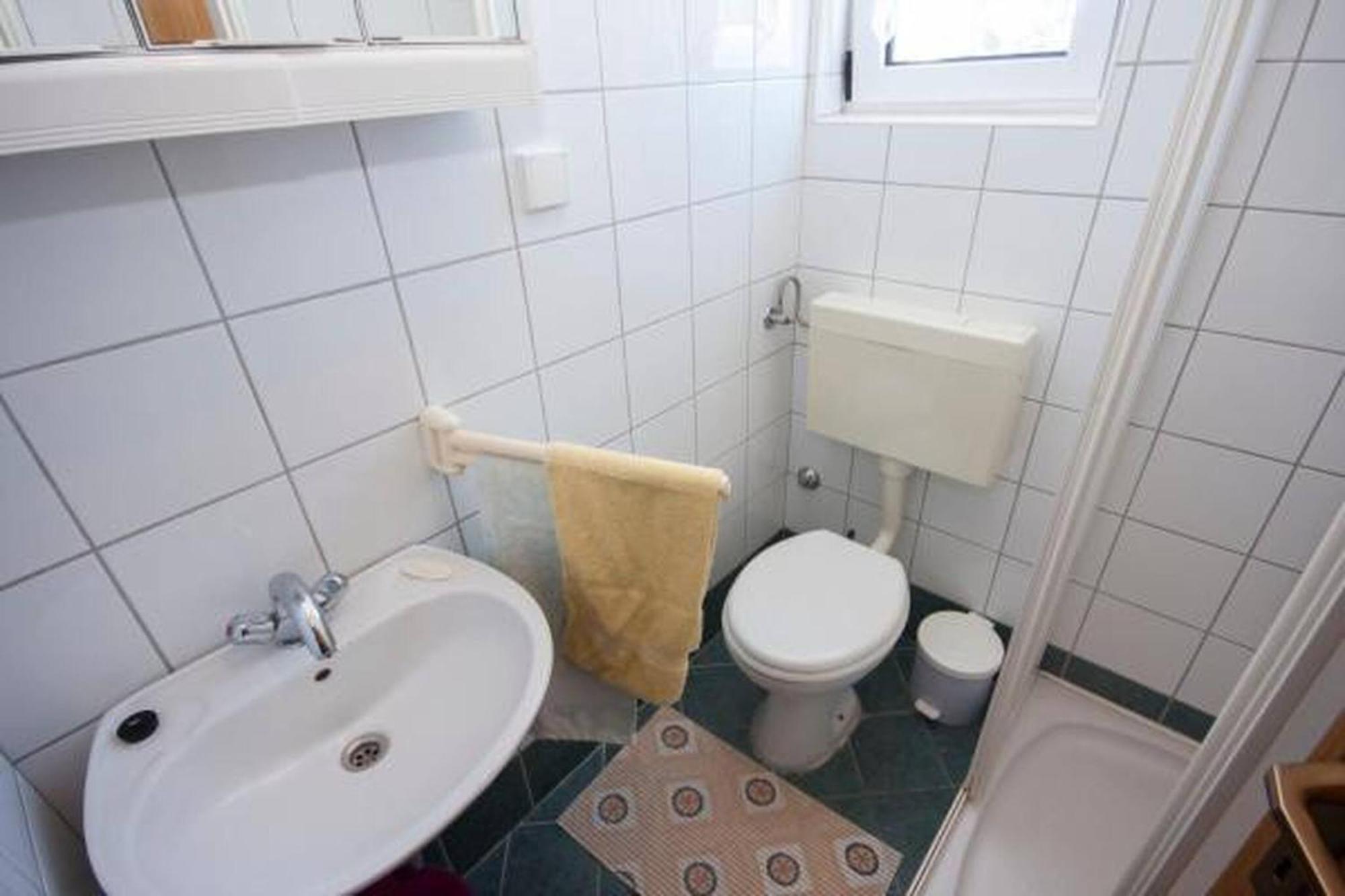 Apartment Maretic Brodarica Center *
