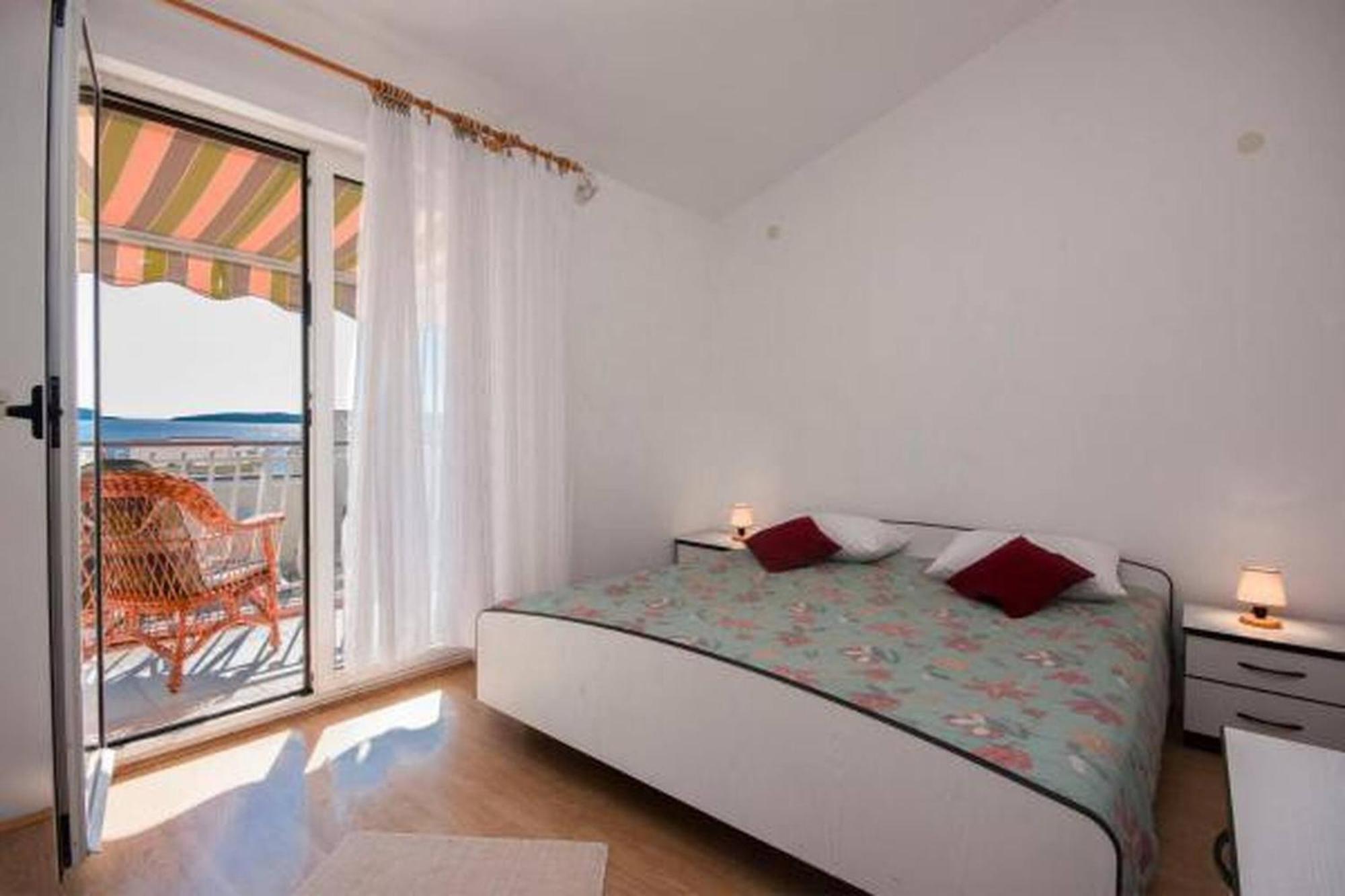 Maretic Brodarica Center Apartment