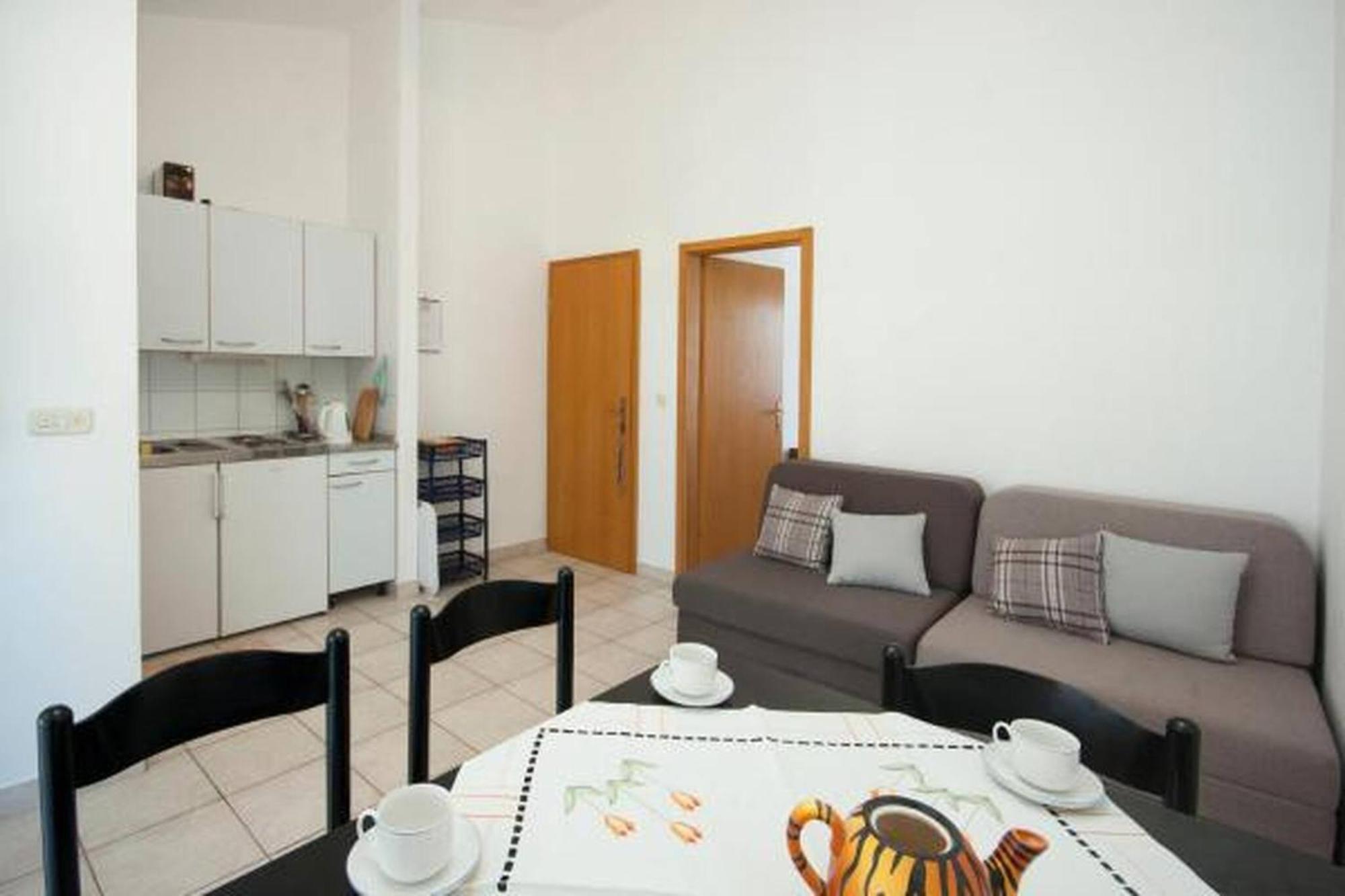 Maretic Brodarica Center Apartment *