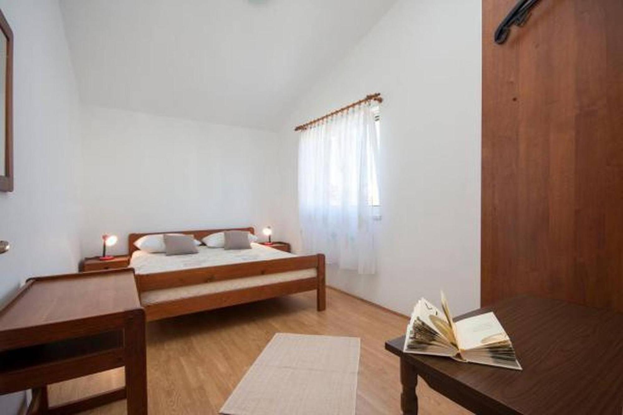 Maretic Brodarica Center